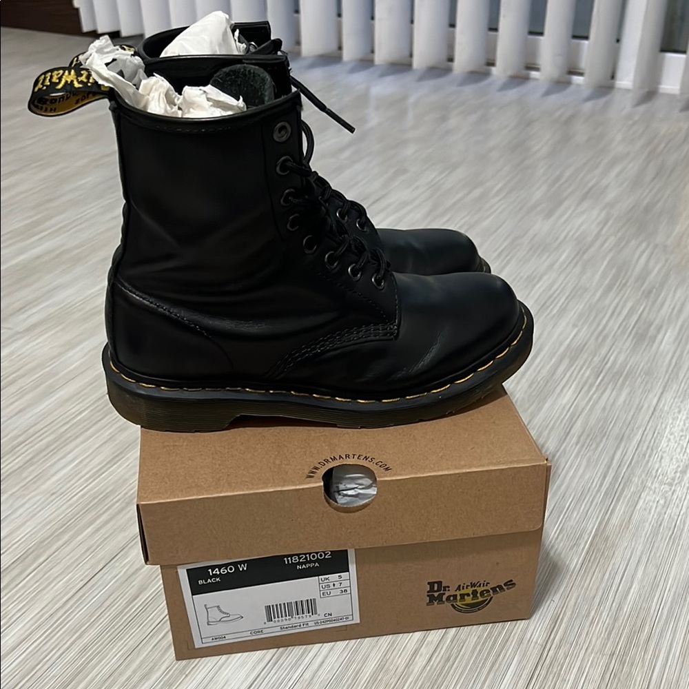 Dr. Martens Women’s Boots 1460 NAPPA leather